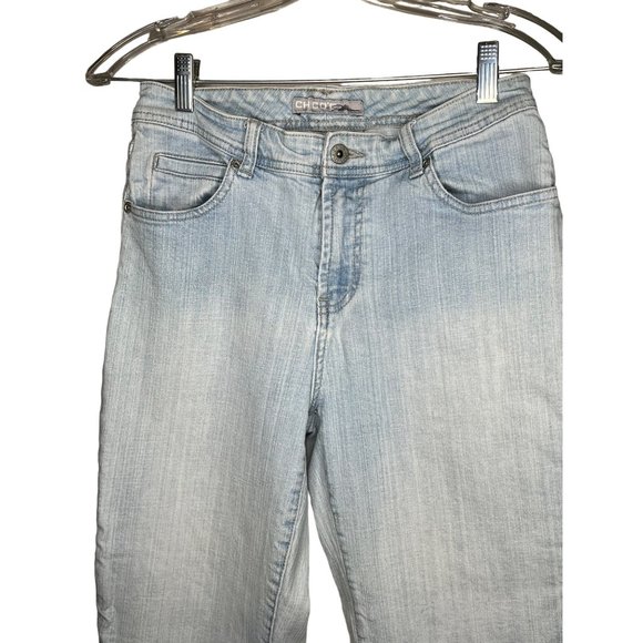 Chicos platinum women’s size 0/US4XS Short light blue jeans stretch pockets - Picture 2 of 13